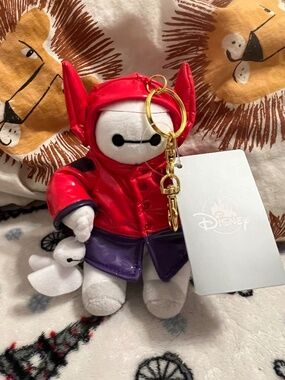 Japan Tokyo Disney Store Baymax Big Hero 6 Plush Keychain Rain Rainy Day NWT